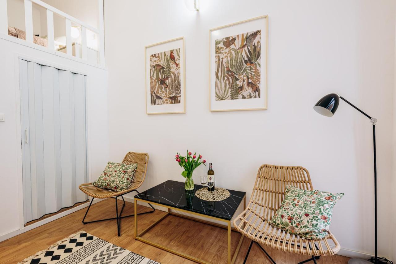 Nest Cosy Apt Old Town & Wawel Hill By Vistula River - By Homelike 크라쿠프 외부 사진